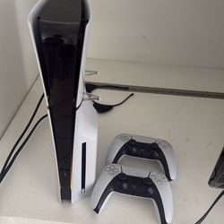 Ps5 slim (1TB) with disk drive