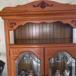 Beautiful Glass Hutch Table With 4chairs