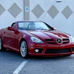 2011 Mercedes Benz SLK300 Roadster 