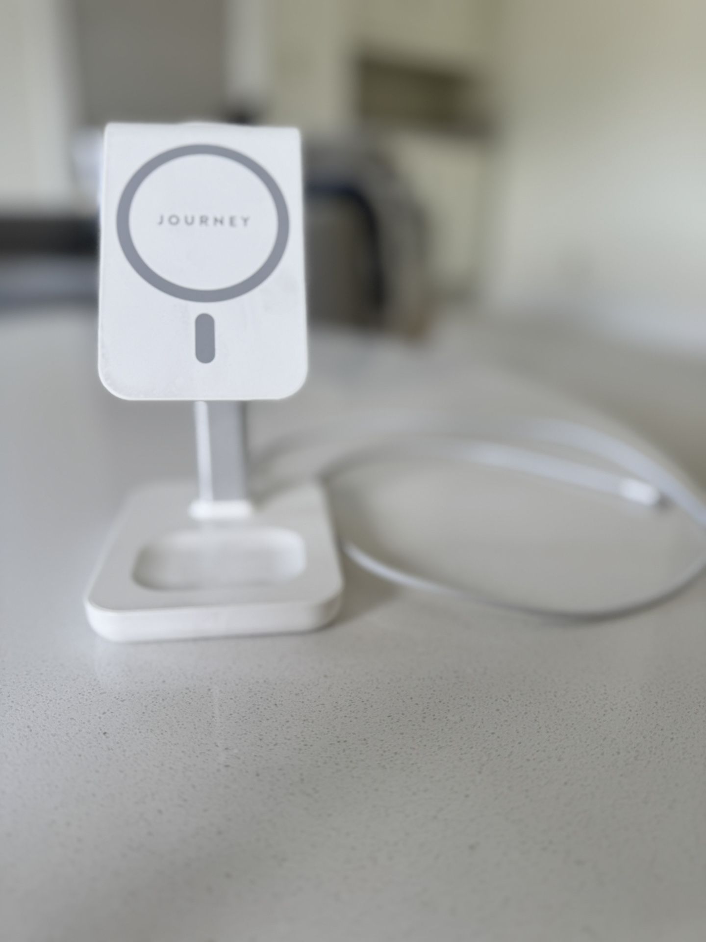 Brand New Journey Trio Charging Station For Apple Products