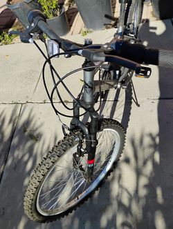 18" Speed. 24" Tires Like New!!