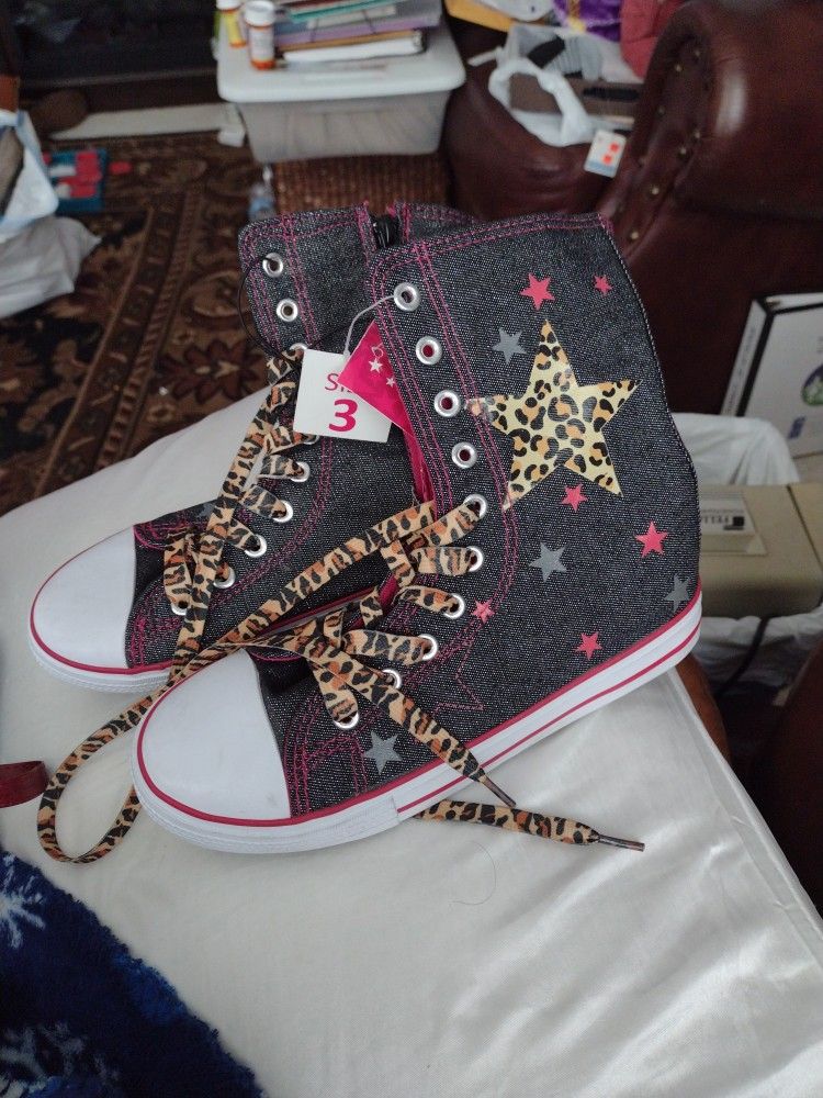 Girls Shoes