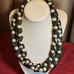 Vintage Black Ribbon & Faux Pearls Necklace