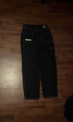 Woman’s Pants 