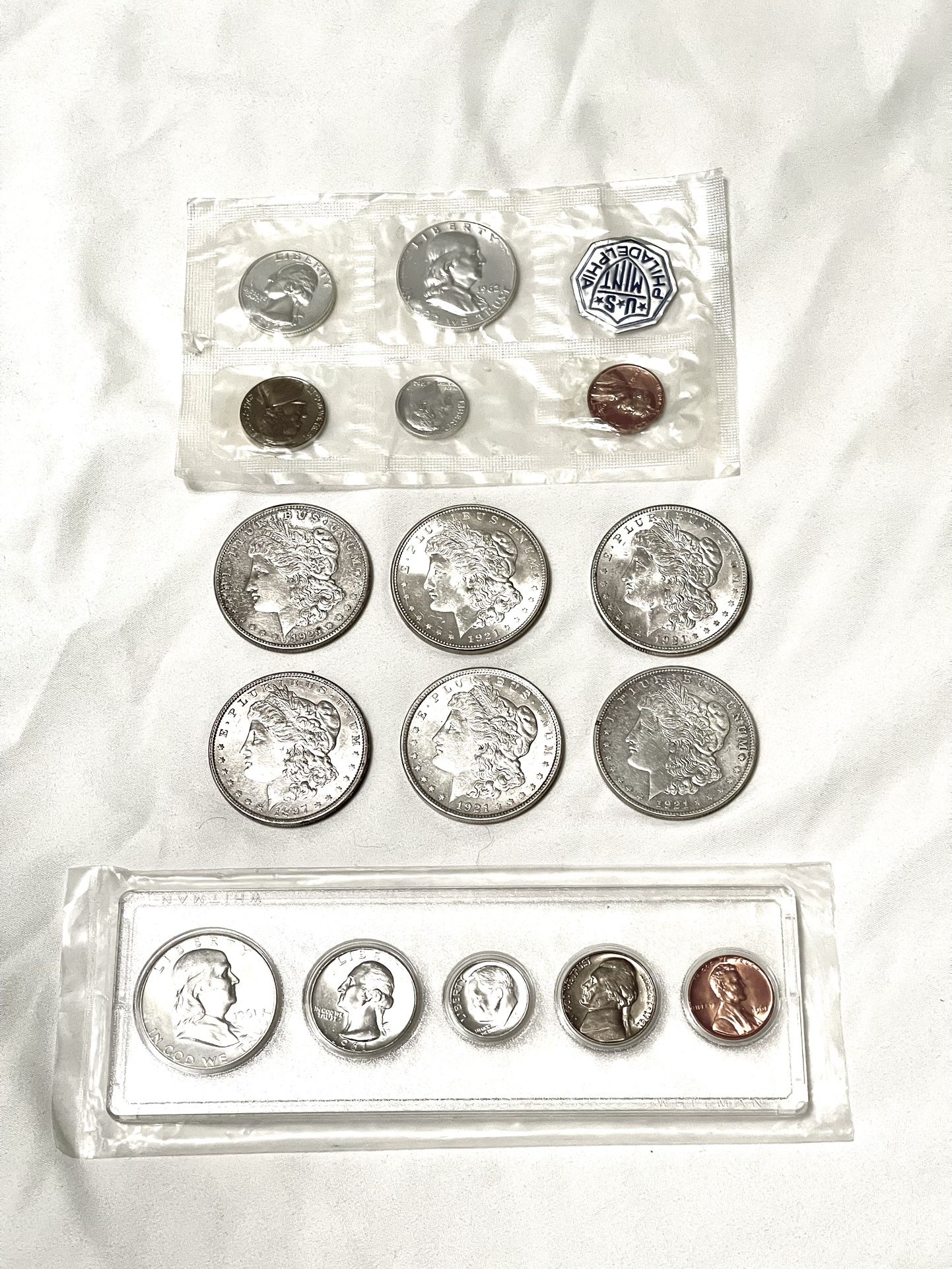 Extremely Fine-EF(40)  Morgan Silver Dollars & Sealed 1961 And 1962 Franklin Silver Half Dollar Coin Sets. Read Description.