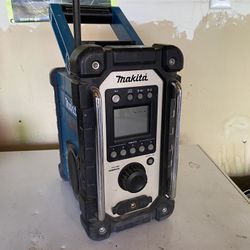 Makita battery operated radio