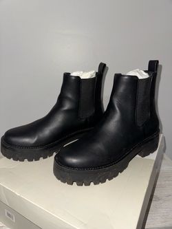 Black Leather Chelsea Boots with Lug Sole