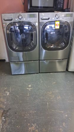 Beautiful LG washer and gas dryer set