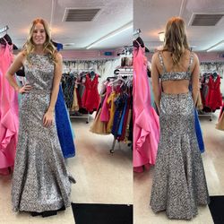 New With Tags Size 6 Formal Dress & Prom Dress $130