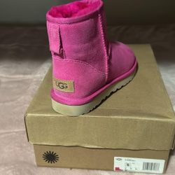 UGG Women's Pink Boots Size 6