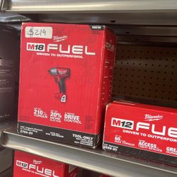 Milwaukee 3/8” Impact Wrench With Friction Ring 