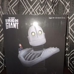 The Iron Giant Resin Bust