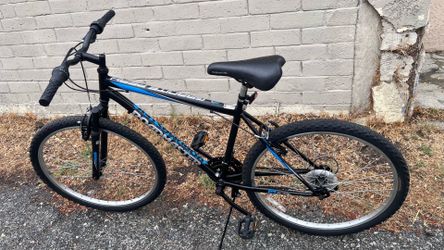 Roadmaster Granite Peak Mountain bike for men  Black/Blue , 24” tire size . Medium frame
