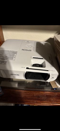 Epson 1060 Projector 