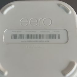 Eero Model D010001 Wireless Router With Extender 
