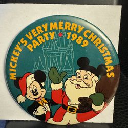 Disney collectible button - 1989