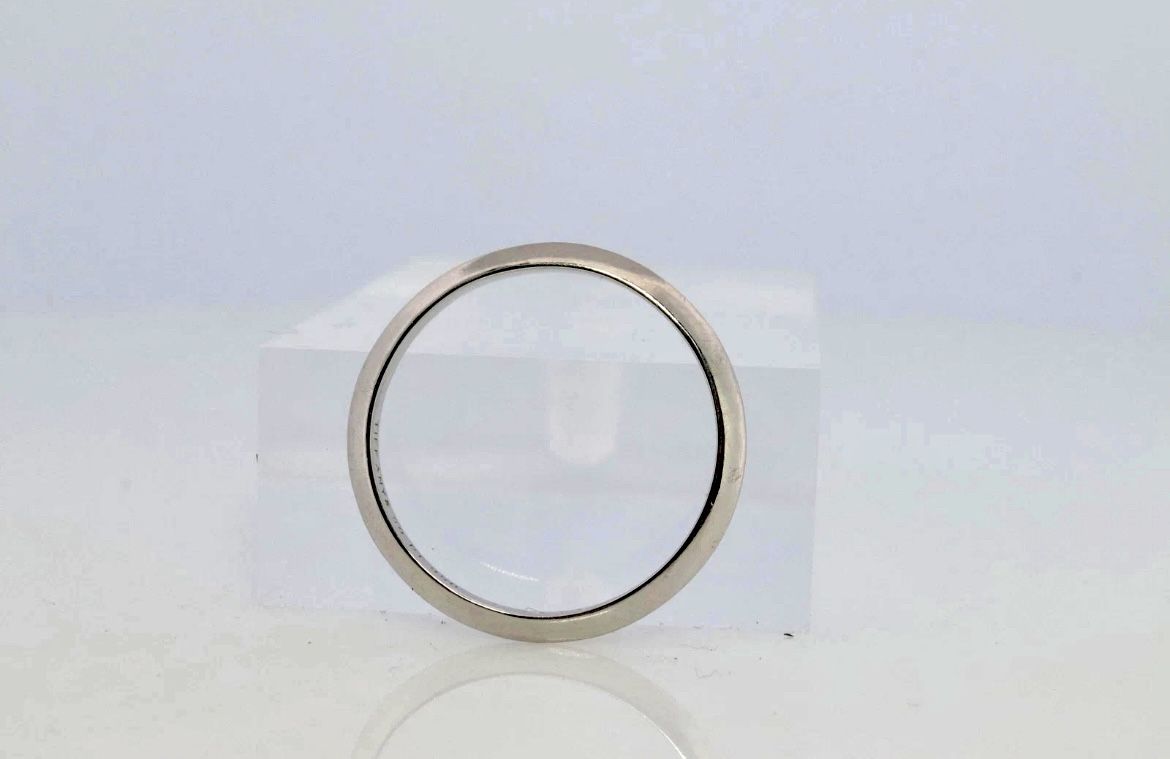 Tiffany & Co. Platinum Knife Edge Wedding Band Ring Size 5 Authentic 2mm
