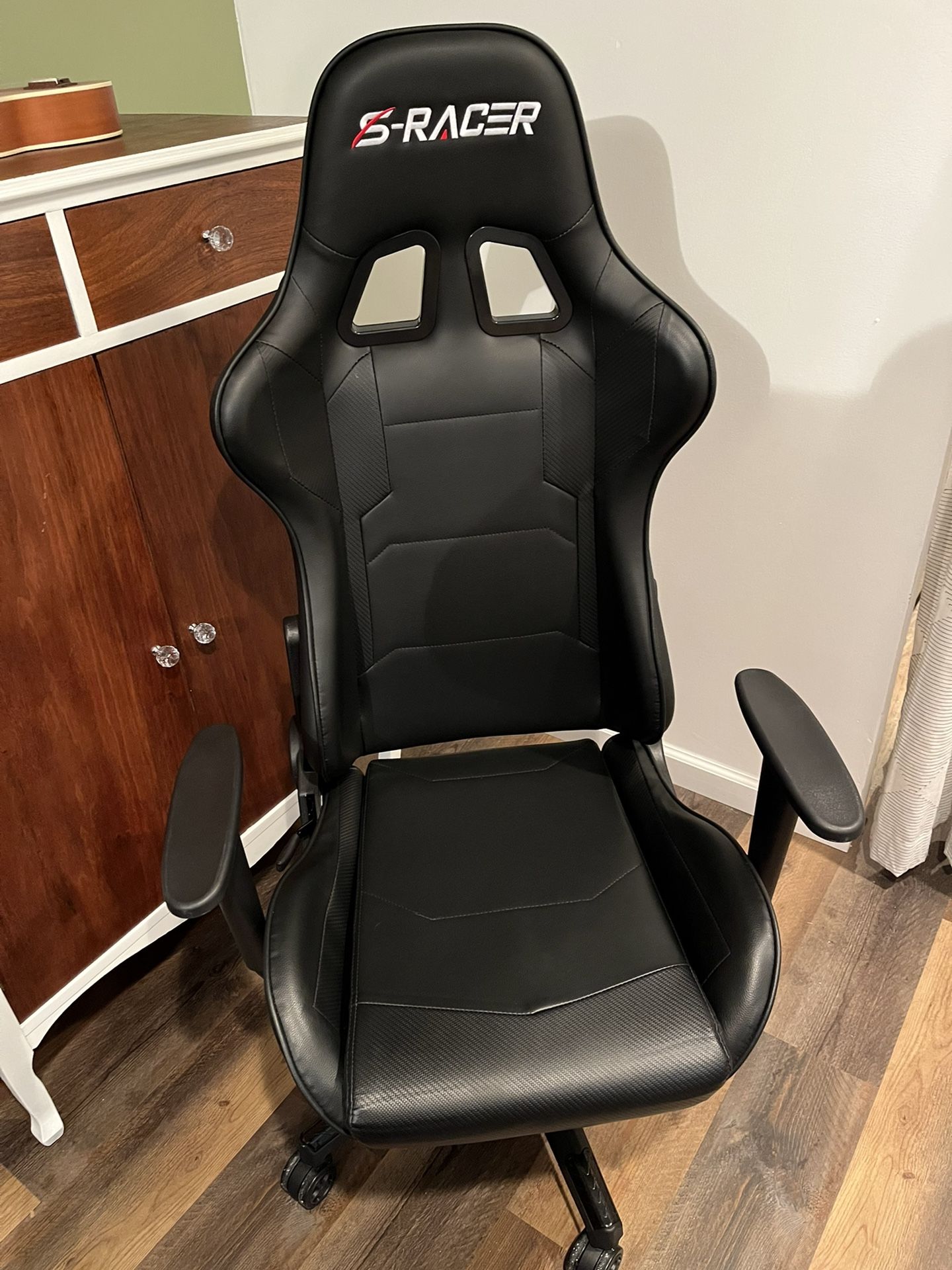 Gaming chair