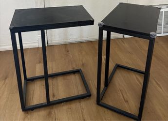 2 Side tables
