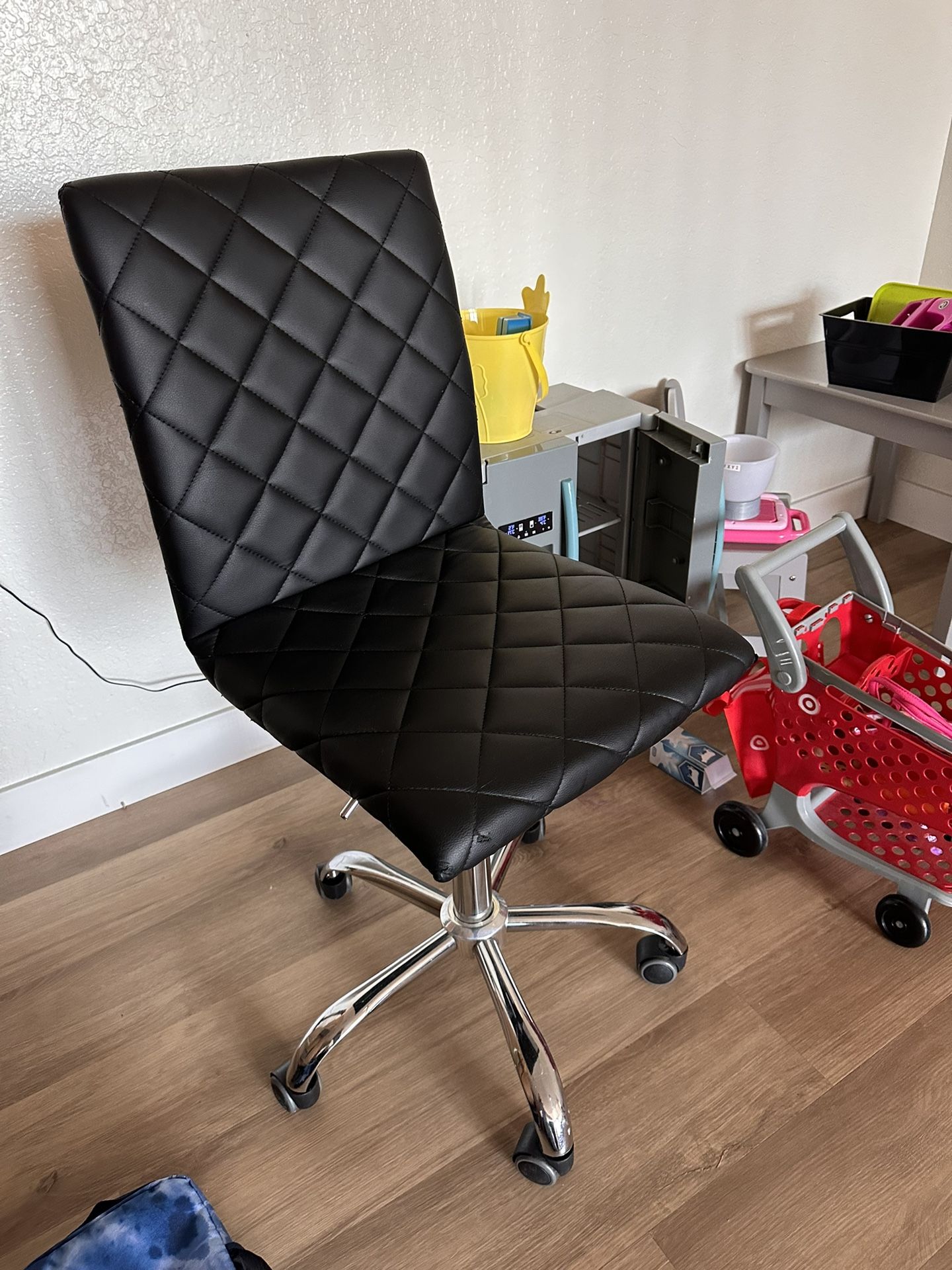 Office Chair/Vanity chair