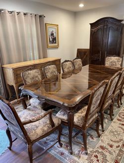 Dining Room Table 