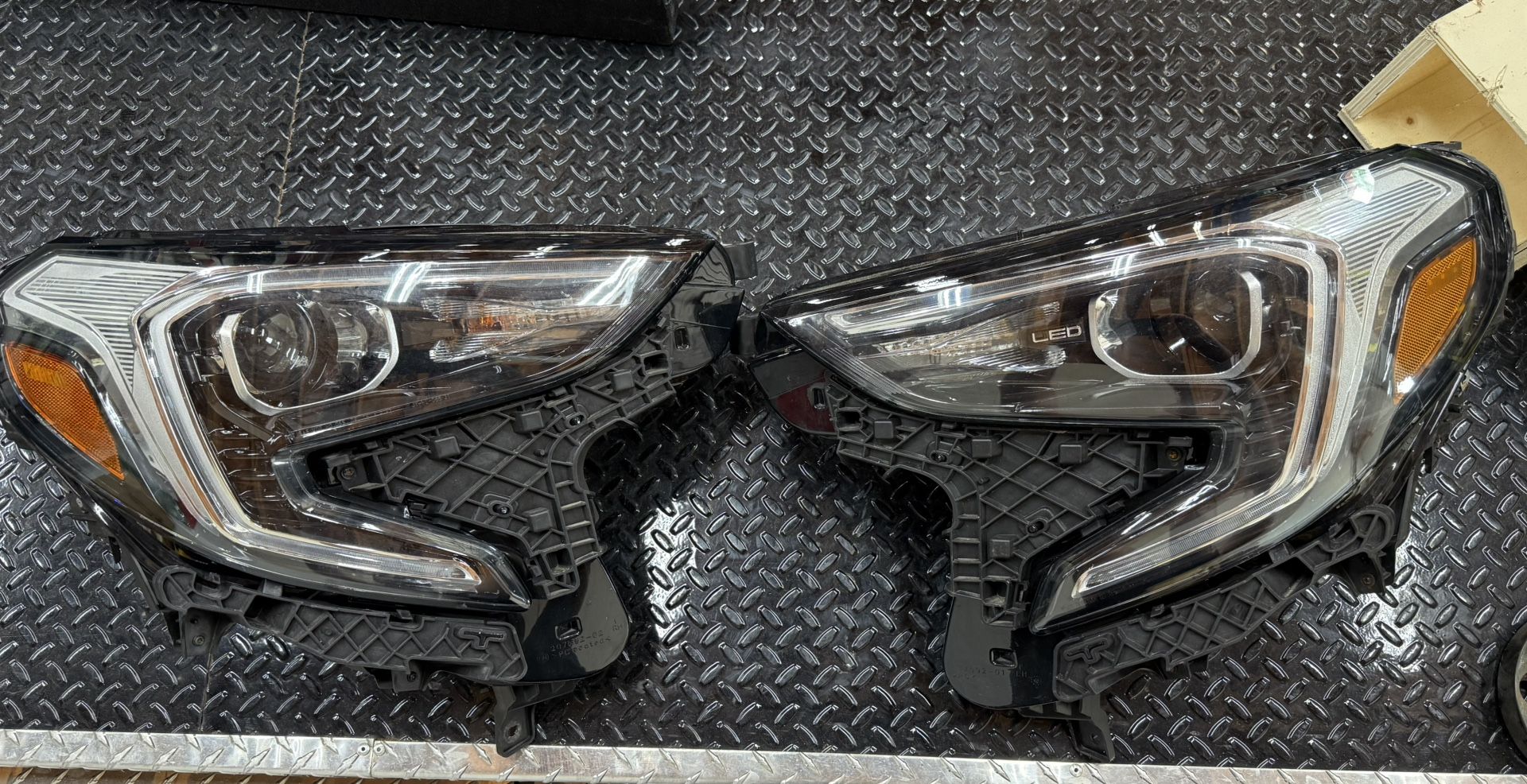 18-21 GMC Terrain LED Headlights