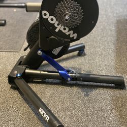 Wahoo Kickr V3 & Fully Transferable 1 Year subscription To Zwift