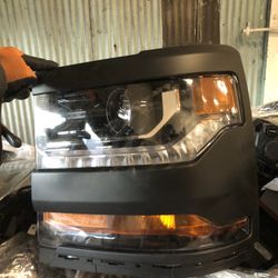 2016-18 Silverado Left Headlight 