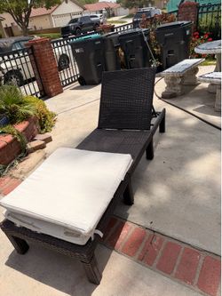 Lounge chair
