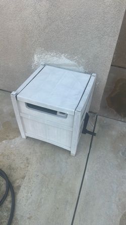 Suncast water hose box/reel