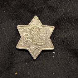 Pokémon Vintage Vaporeon Master Ball Battle Coin