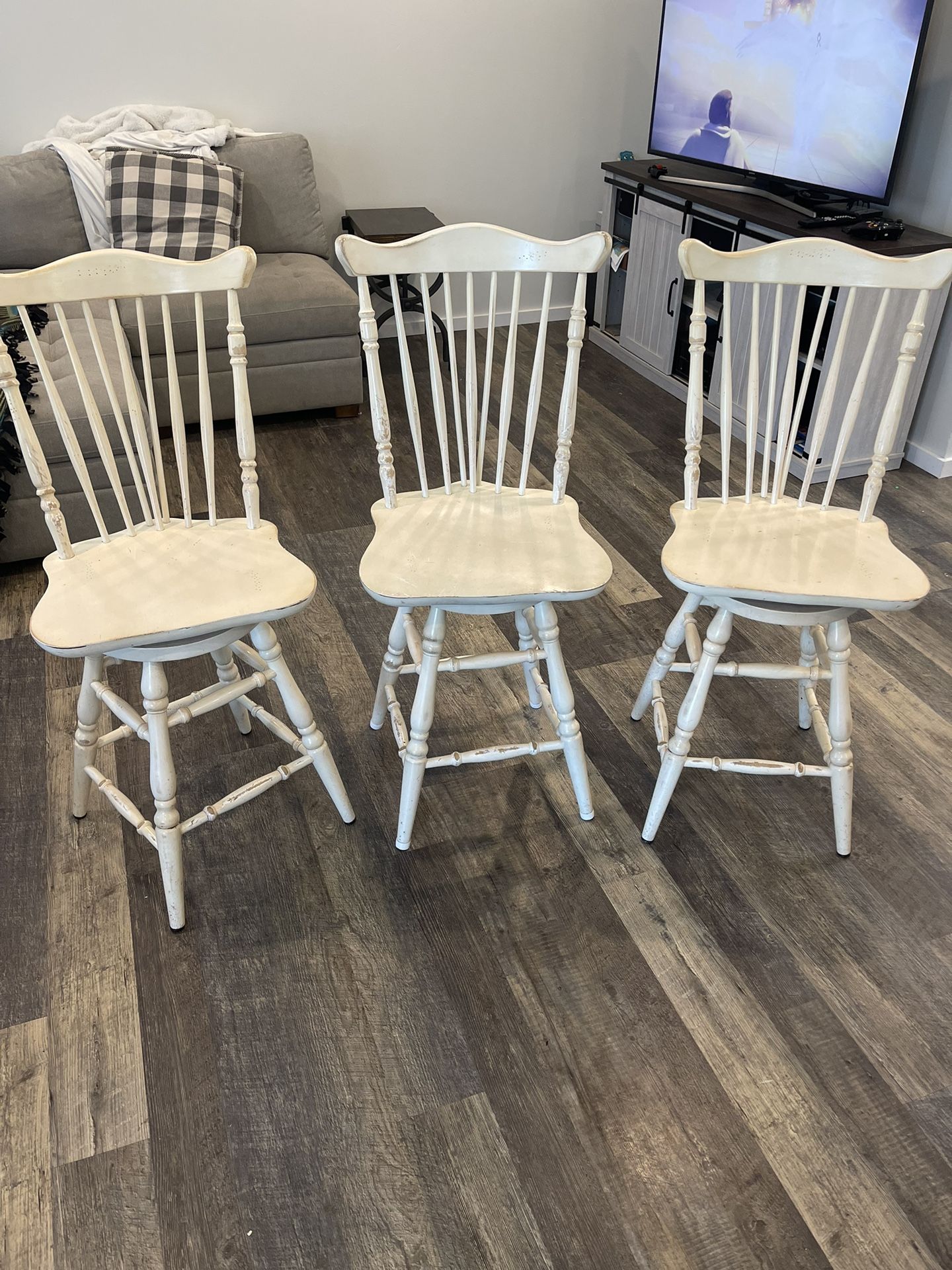 Swivel Bar Stools