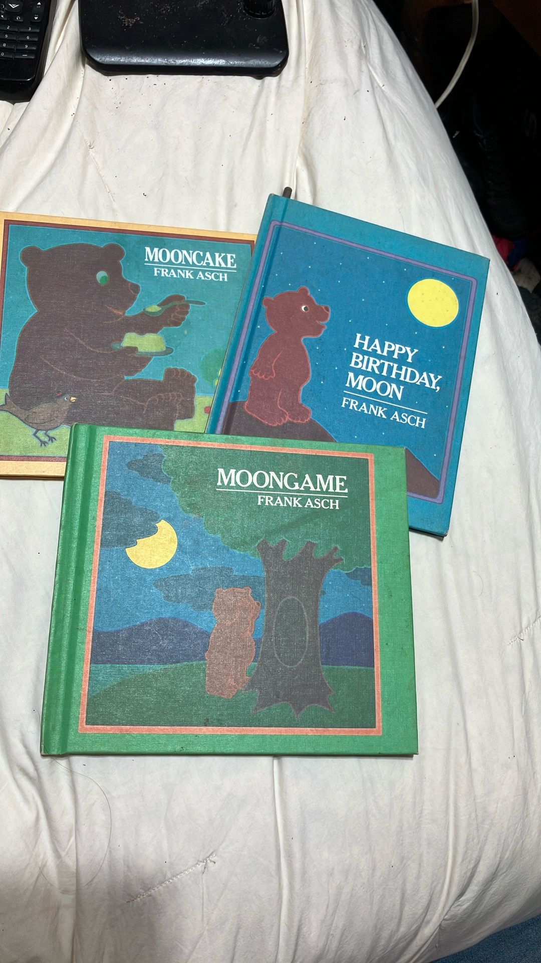 Vintage 3-Books 10$