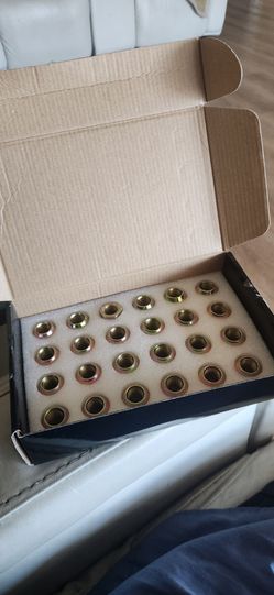 Lug nuts