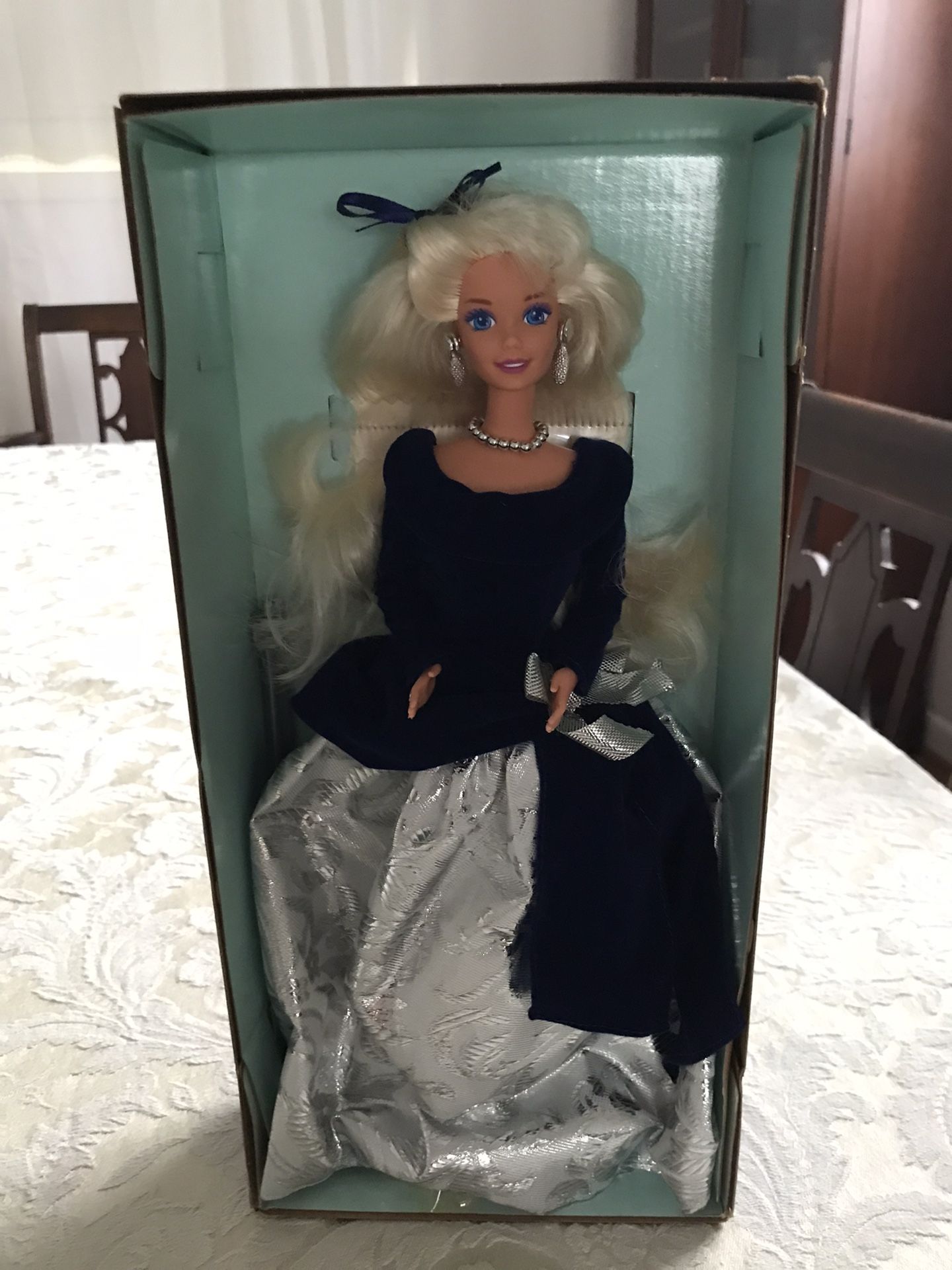 Vintage 1995 Winter Velvet Barbie - New In Box