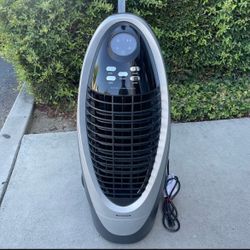 Honeywell 300 CFM Indoor Portable Evaporative Cooler Swamp Cooler CS10XE