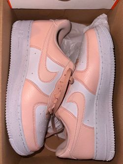 brand new pink nike women size 8