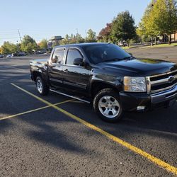 Chevy Silverado 1500 Crew Cab 5.3 L V8  4×4