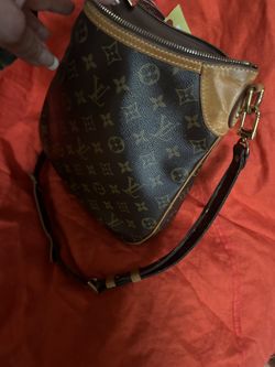 Authentic Louis Vuitton Odeon PM Crossbody for Sale in Goodyear, AZ -  OfferUp