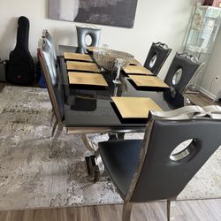 Dinning Room Table For Sale