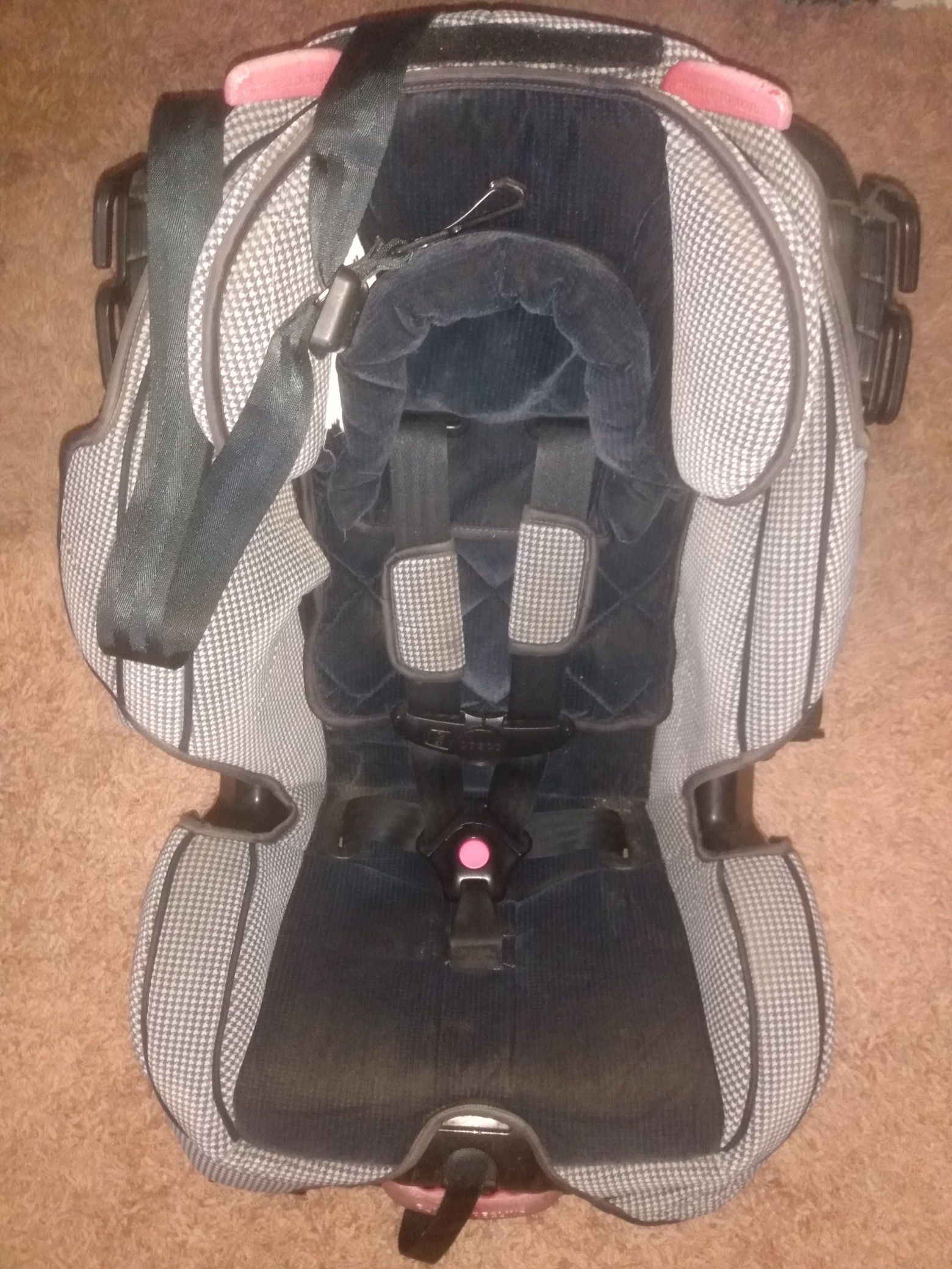 Cosco Booster/car seat(back belts included)