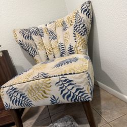 2 chairs in good condition  $20 each  $35 both