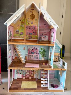 Doll house