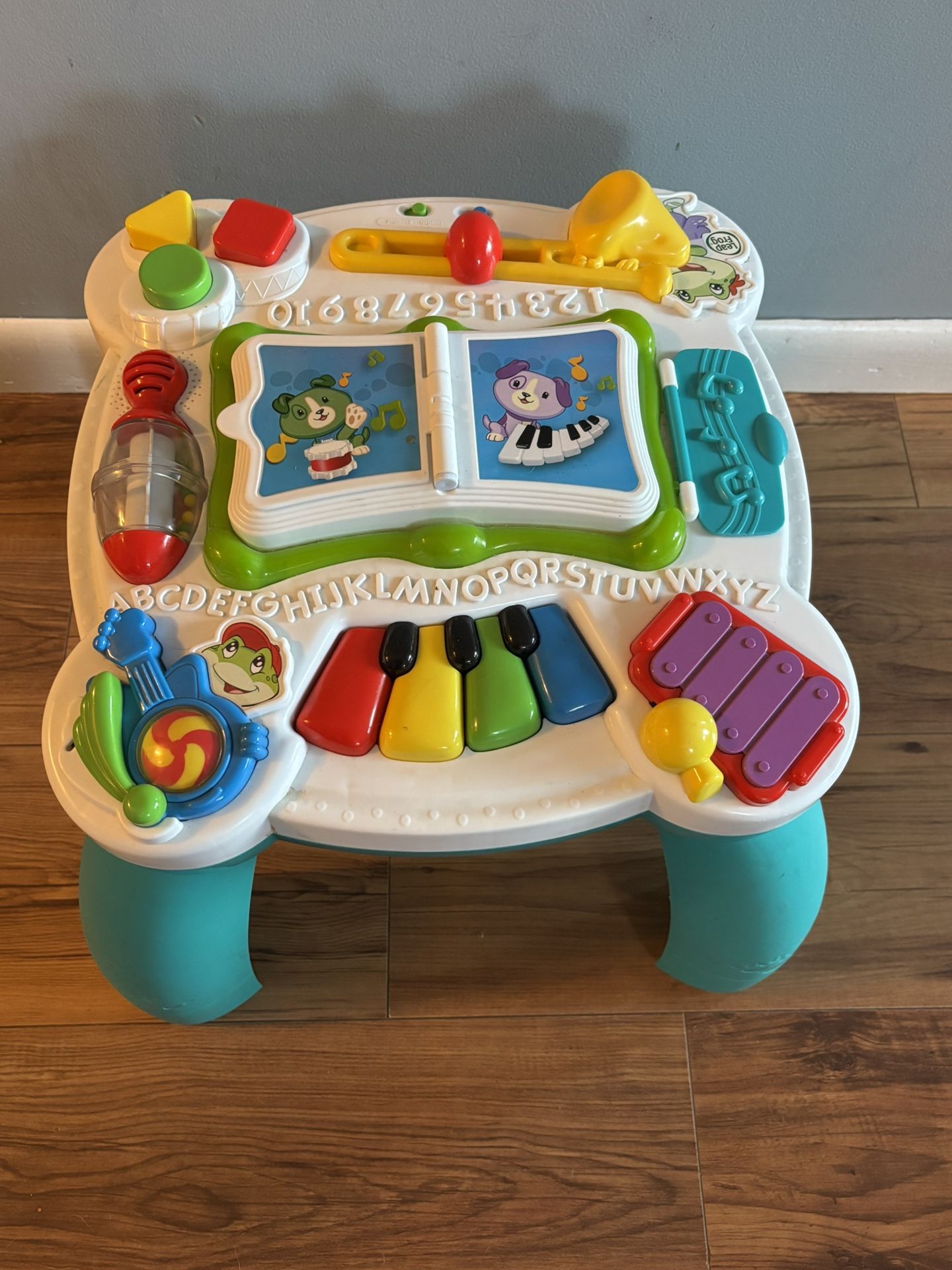 LeapFrog Learn & Groove Musical Table