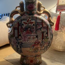 Qing Dynasty Porcelain Vase