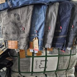 Levi's Nuevo a solo $13 cada pantalon y Ropa De MARCAS RECONOCIDAS 