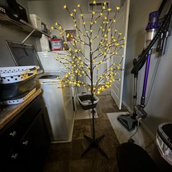 Light Up Cherry Blossom tree - 5.75 feet Tall 