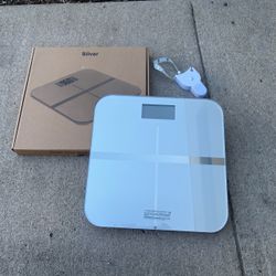 Battery Powered Bathroom Scale 400 lbs