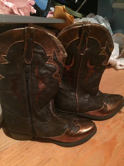 Girls cowgirl boots size 3