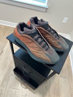 Yeezy 700 V3 ‘Copper Fade’